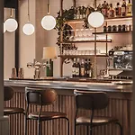 Dandy (adults Only) 4* Paris
